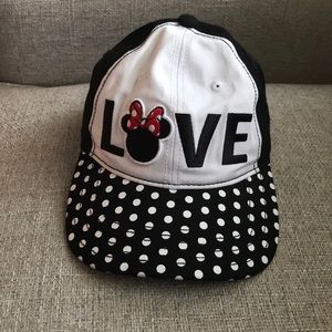 Disney Mini Mouse love hat NWOT